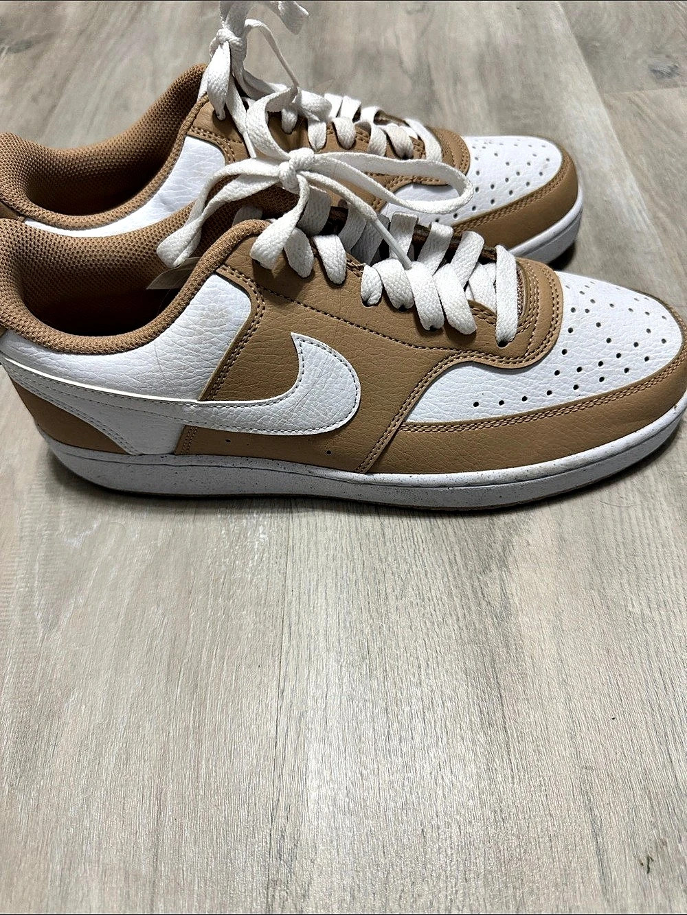 Nike Dunk Low Sneakers Brown & White US 9
